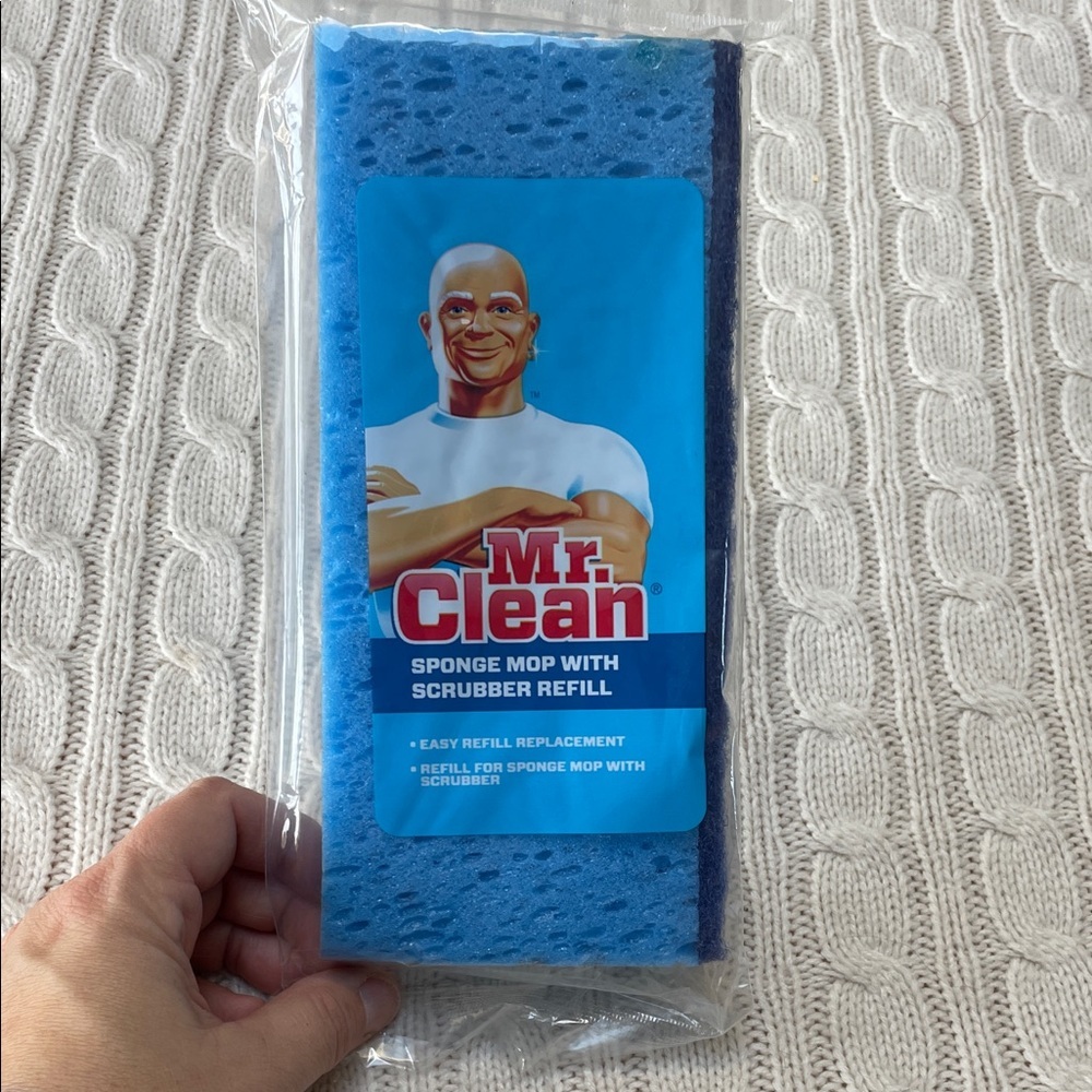 Mr. Clean 2016 Blue Sponge Mop Scrubber Refill snap plastic pins onto mop head
